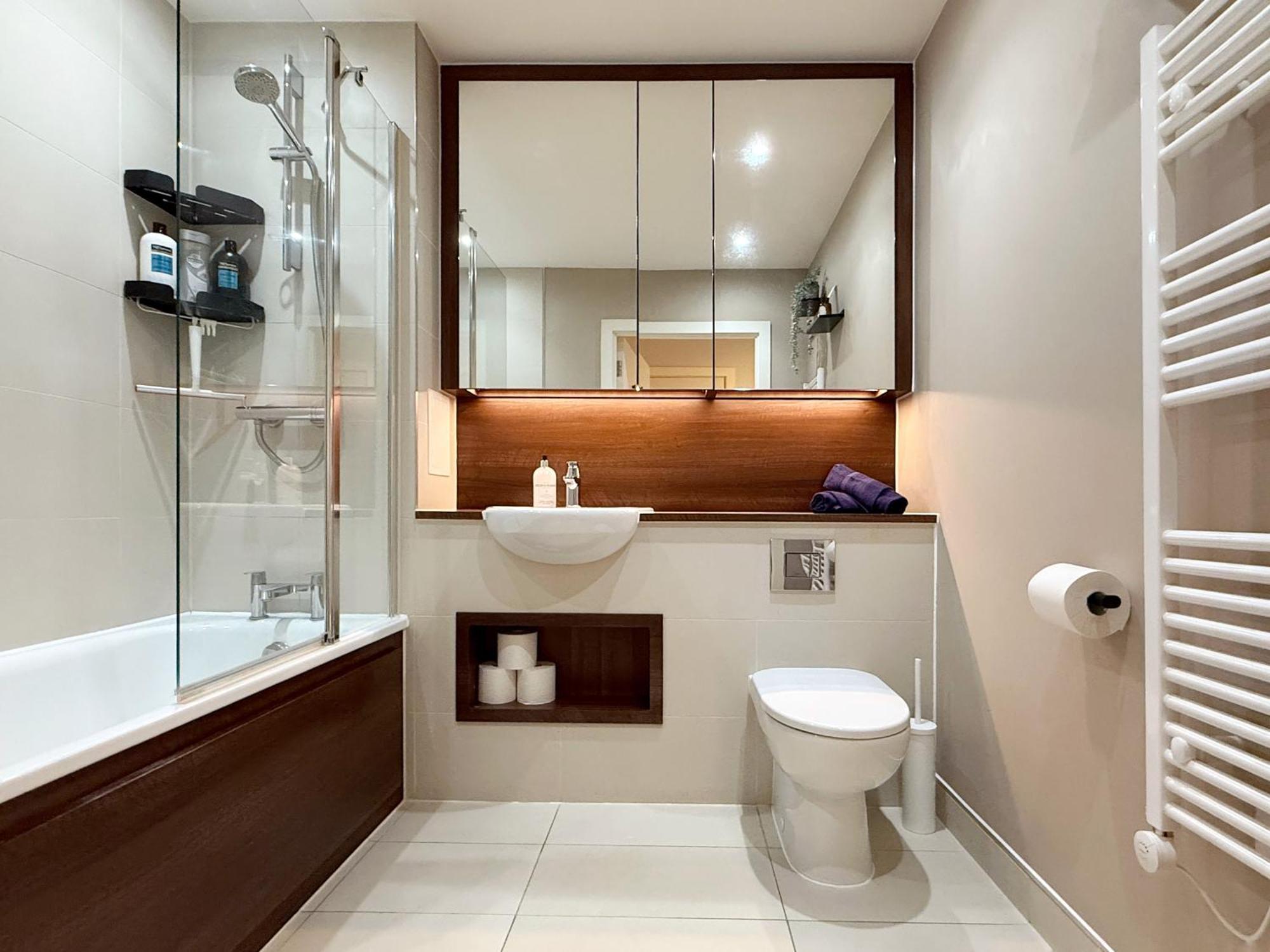 George's Place In Wembley - Close To Wembley Stadium & Wembley Arena Appartement Londen